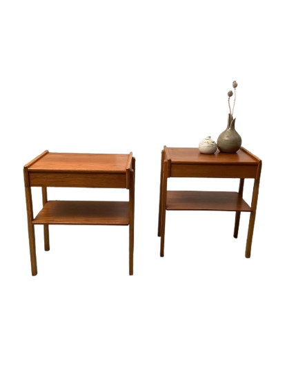 AB Carlström & Co Möbelfabrik tiikkinen yöpöytä pari