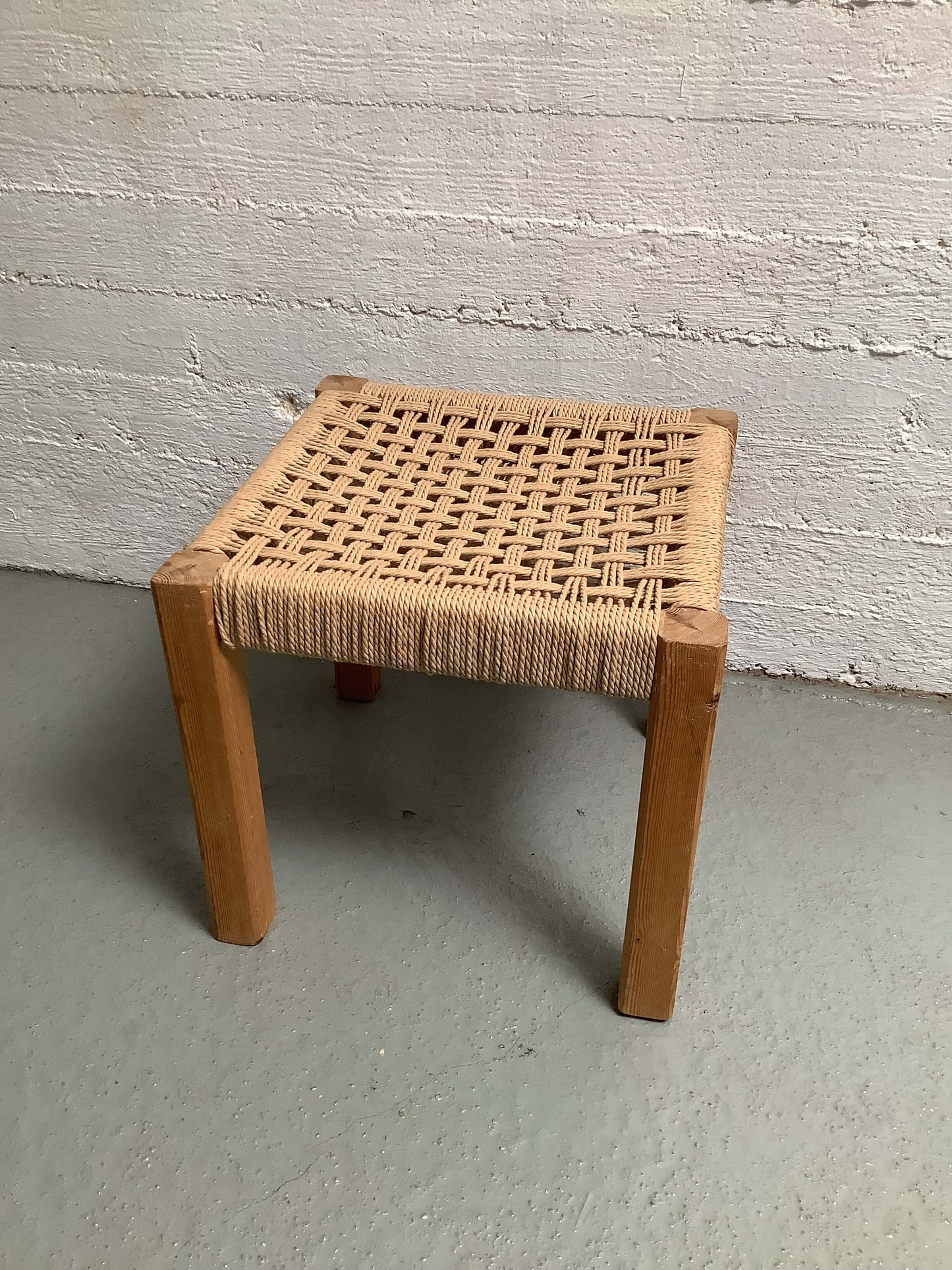 Tanskalainen punosjakkara 60/70-luku